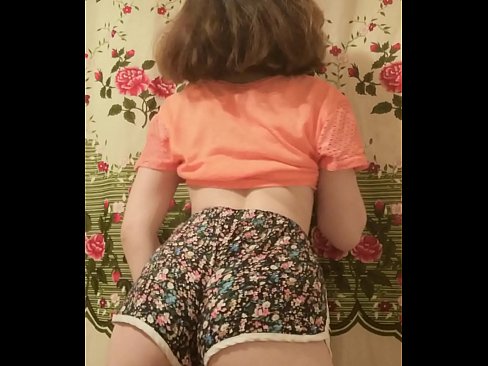 ❤️ Leanabh òg sexy a ’toirt dheth na shorts aice air a’ chamara Bhidio fucking  aig gd.niceporn-tv.ru ❌️❤